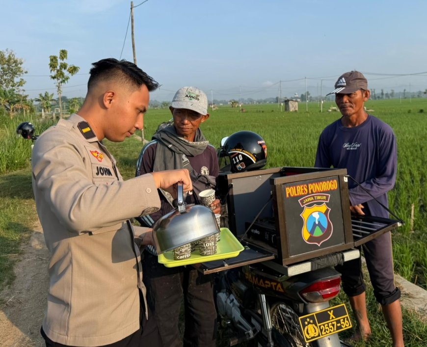 Wedangan Keliling : Cara Polres Ponorogo Edukasi Kamtibmas dan Sosialisasi Call Center 110